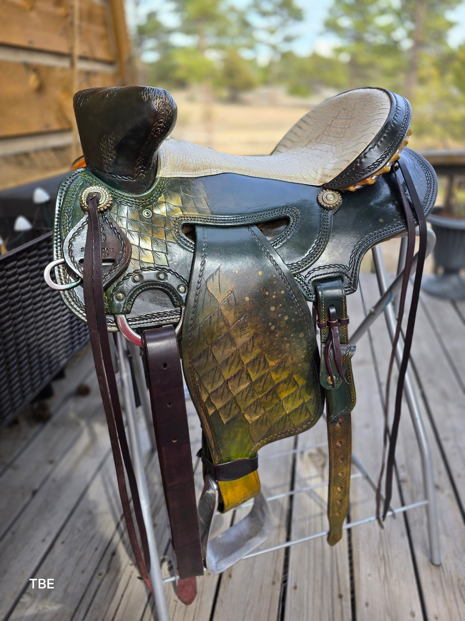 16" Demo Green Dragon - Sheridan Saddle Beartrap