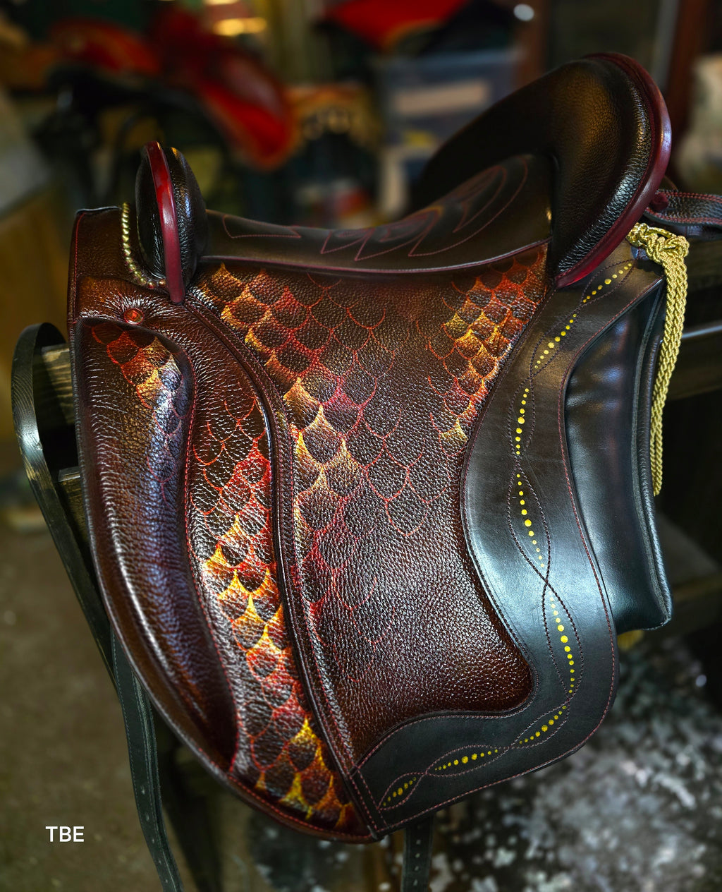 18" Demo Burgundy & Bronze Dragon Ludomar Saddle